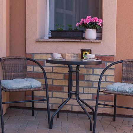 Teubel Apartman 2 Székesfehérvár Exterior foto