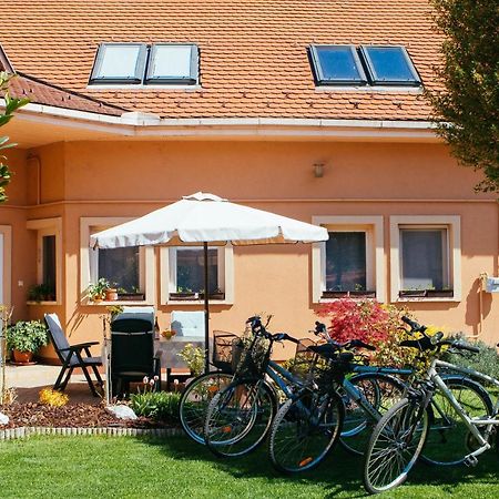 Teubel Apartman 2 Székesfehérvár Exterior foto