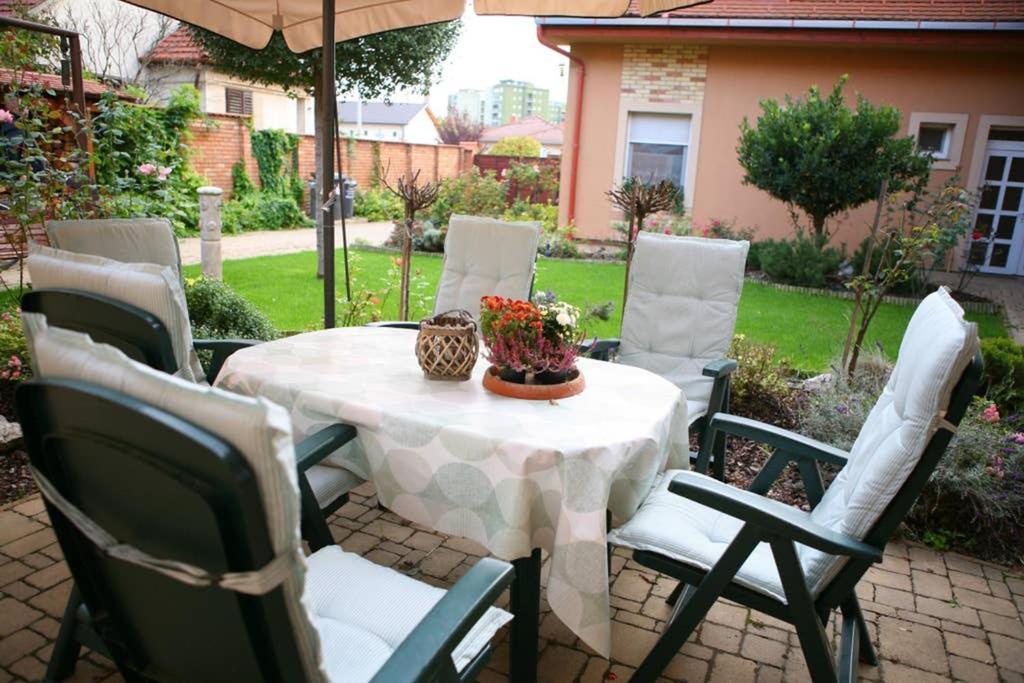 Teubel Apartman 2 Székesfehérvár Exterior foto